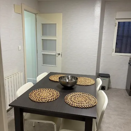 Rekalde Stay, Cerca De San Mames